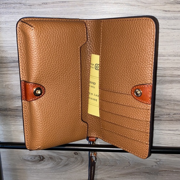 NWT- Dooney & Bourke Pebble Leather Fey Phone Wristlet, Tan